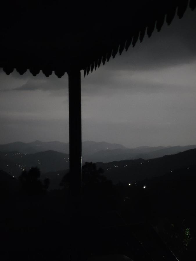 אלמורה Bhanu Homestay, Kasar Devi מראה חיצוני תמונה